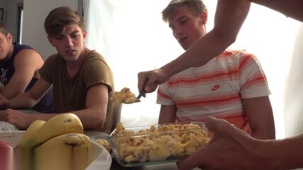 Kitchen Pounding
